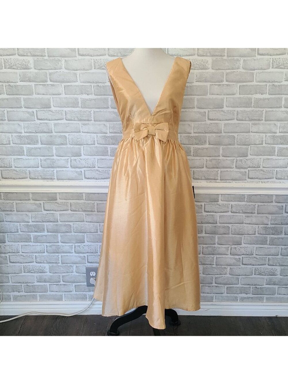 Lulus Gold Plunge Neck Bow Midi Day Dress Elegant NEW Medium Wedding Prom